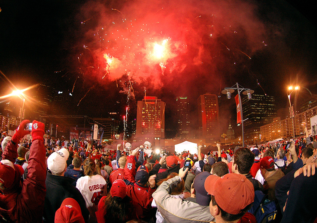 ENTRANT FALL 2006: Annabelle Ombac, Virginia Tech University (Kelly Wolff, adviser)— Fireworks are shot marking the 2006 win of the St. Louis Cardinals over the Detroit Tigers for the 2006 World Series.